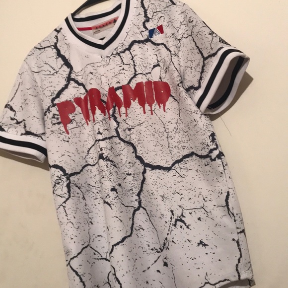 Black Pyramid Shirt - Picture 6 of 6